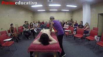 Clase nº_1 de masaje eró_tico anal